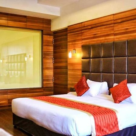City Park Resort Bahādurgarh Екстериор снимка