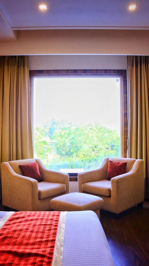 City Park Resort Bahādurgarh Екстериор снимка