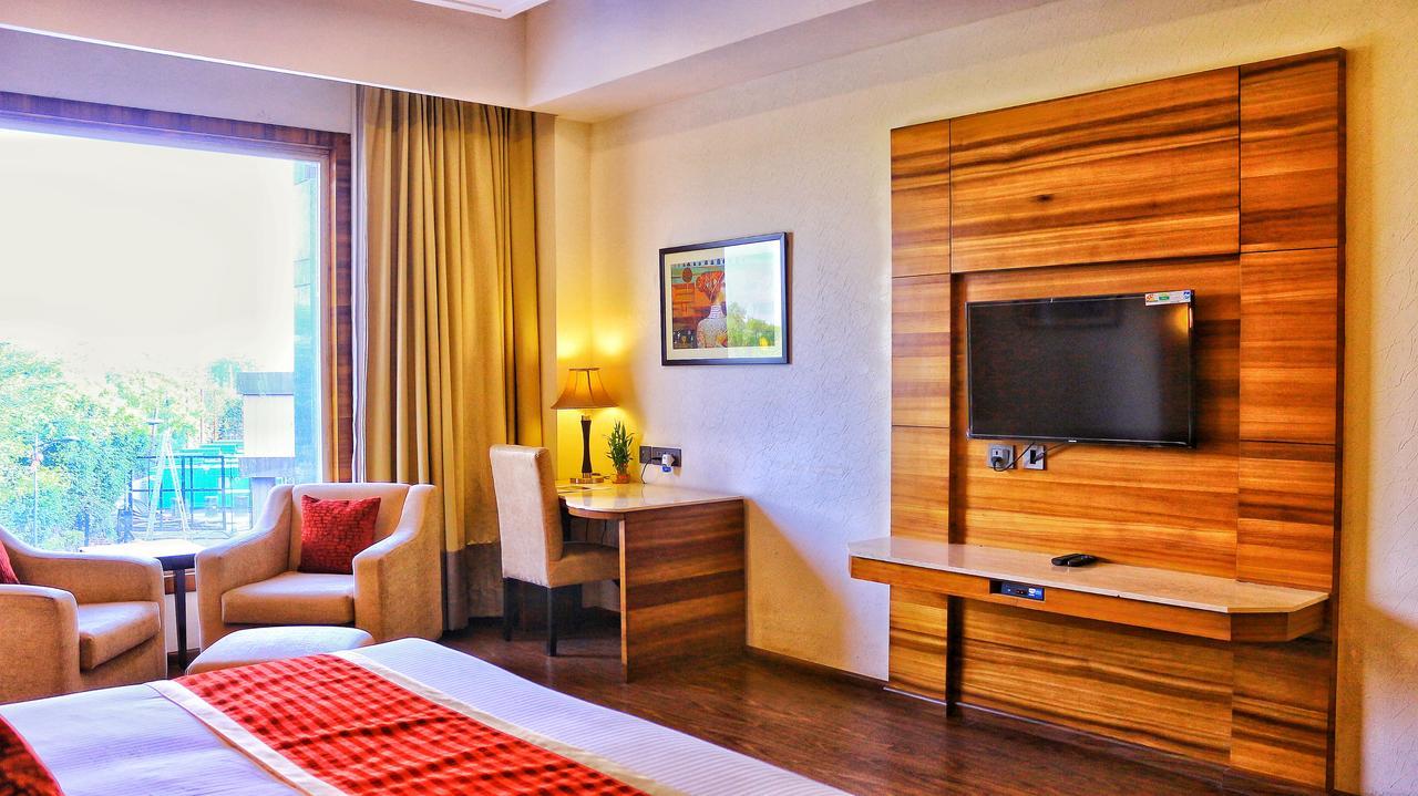 City Park Resort Bahādurgarh Екстериор снимка